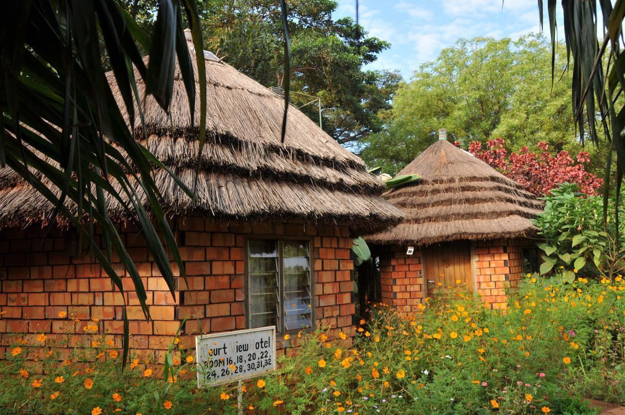 New Court View Hotel Masindi Bagian luar foto